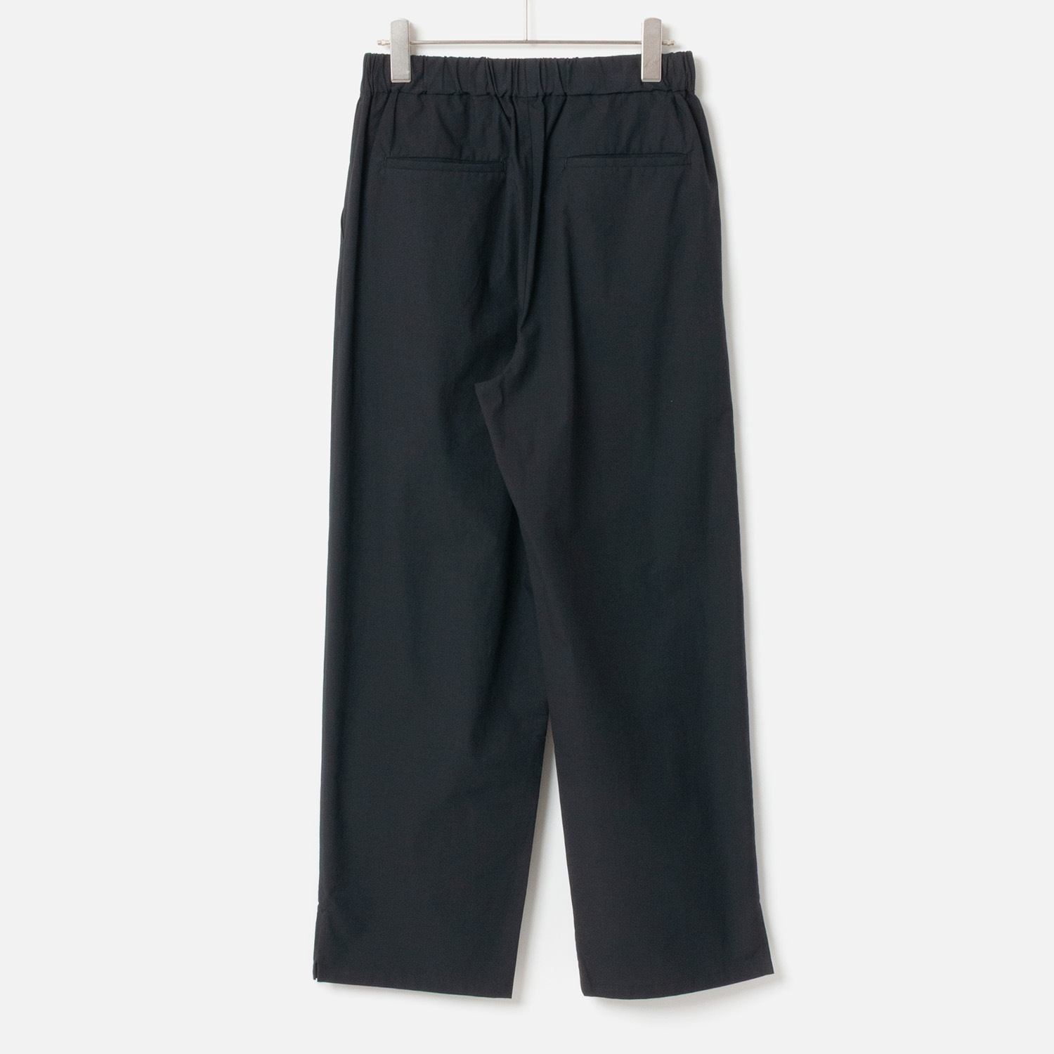 [Harriss] Straight pants with front tuck
