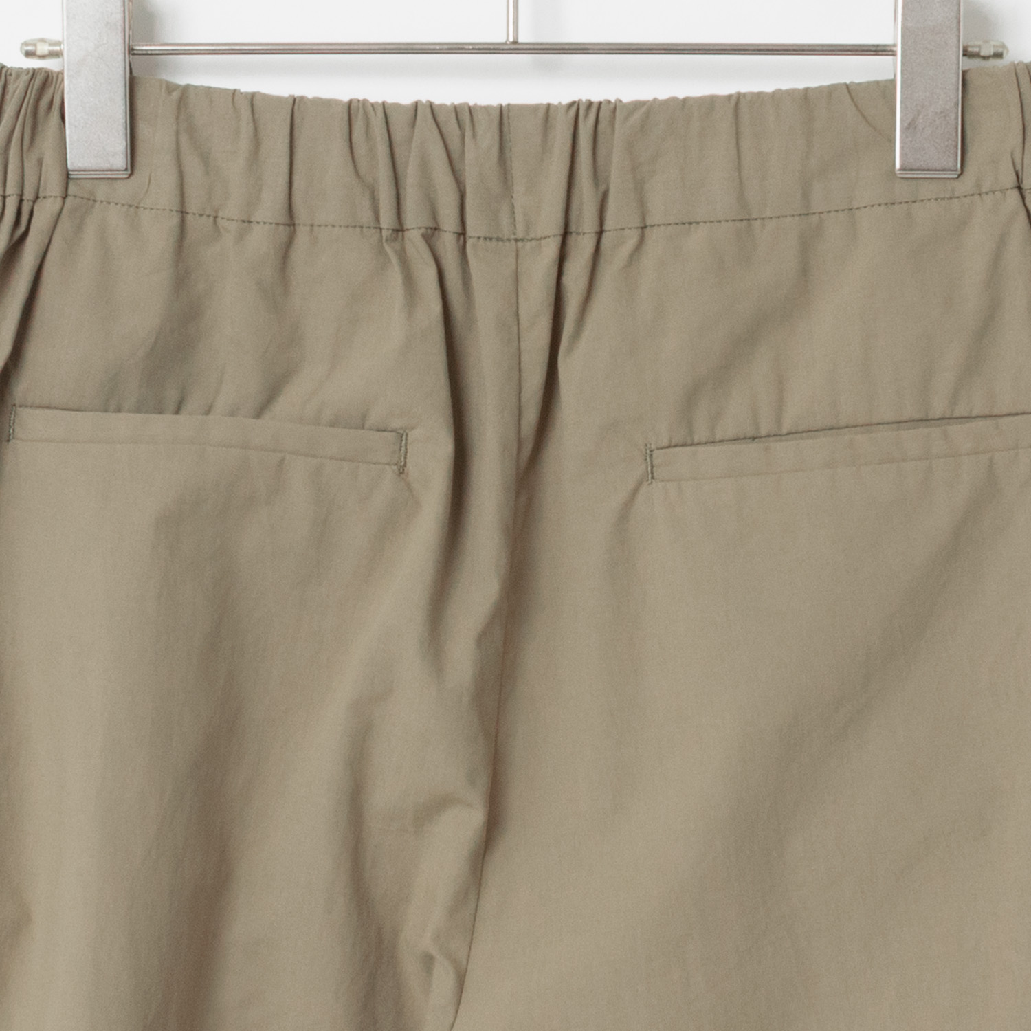 [Harriss] Straight pants with front tuck