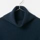 [le ciel de HARRISS] Turtleneck knit in an unusual silhouette