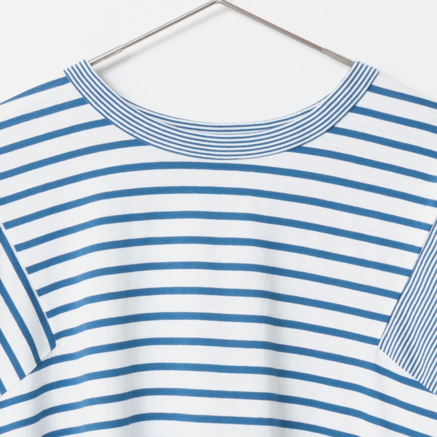 [RaPPELER] Asymmetrical Striped Cut and Sewn_Blue(51)