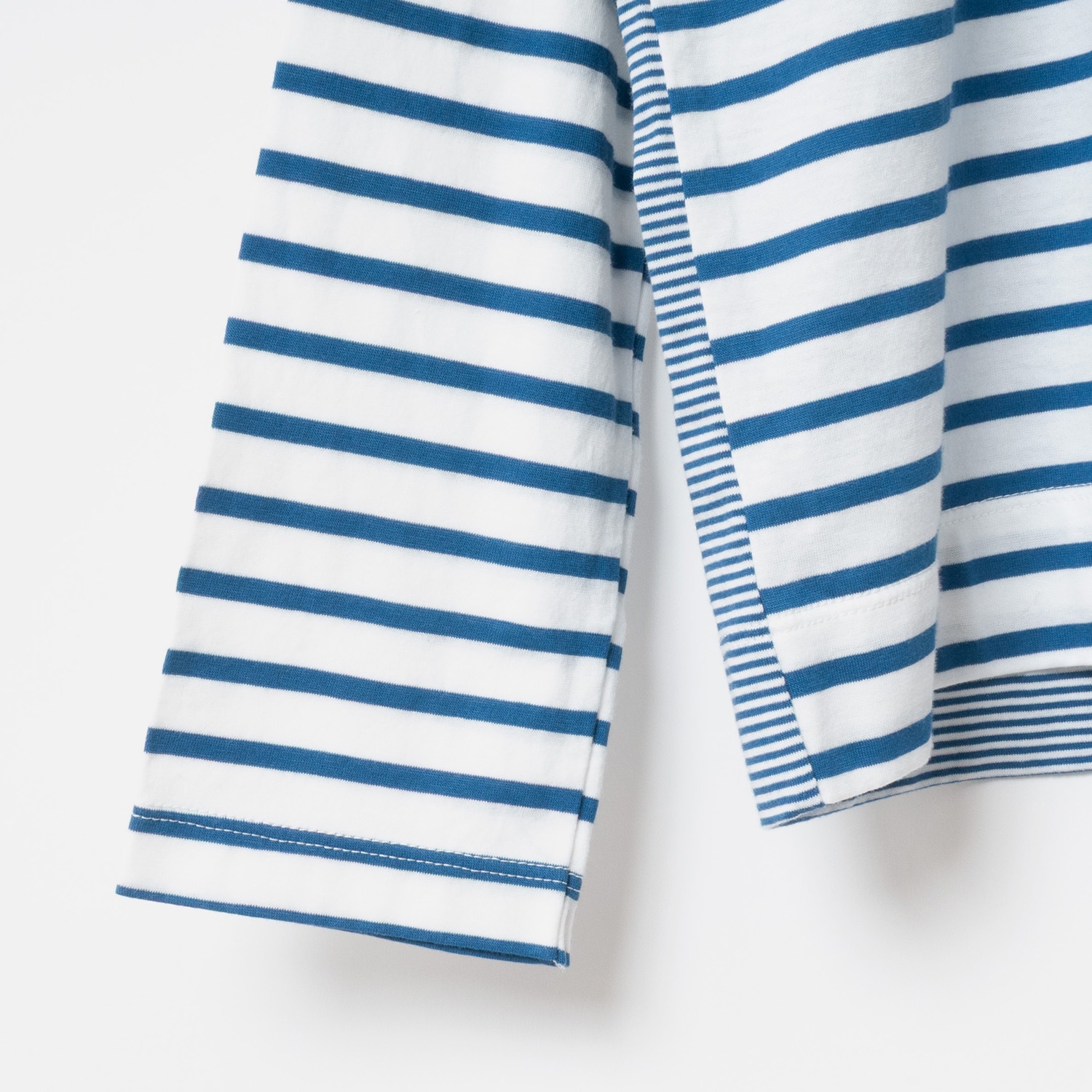 [RaPPELER] Asymmetrical Striped Cut and Sewn_Blue(51)
