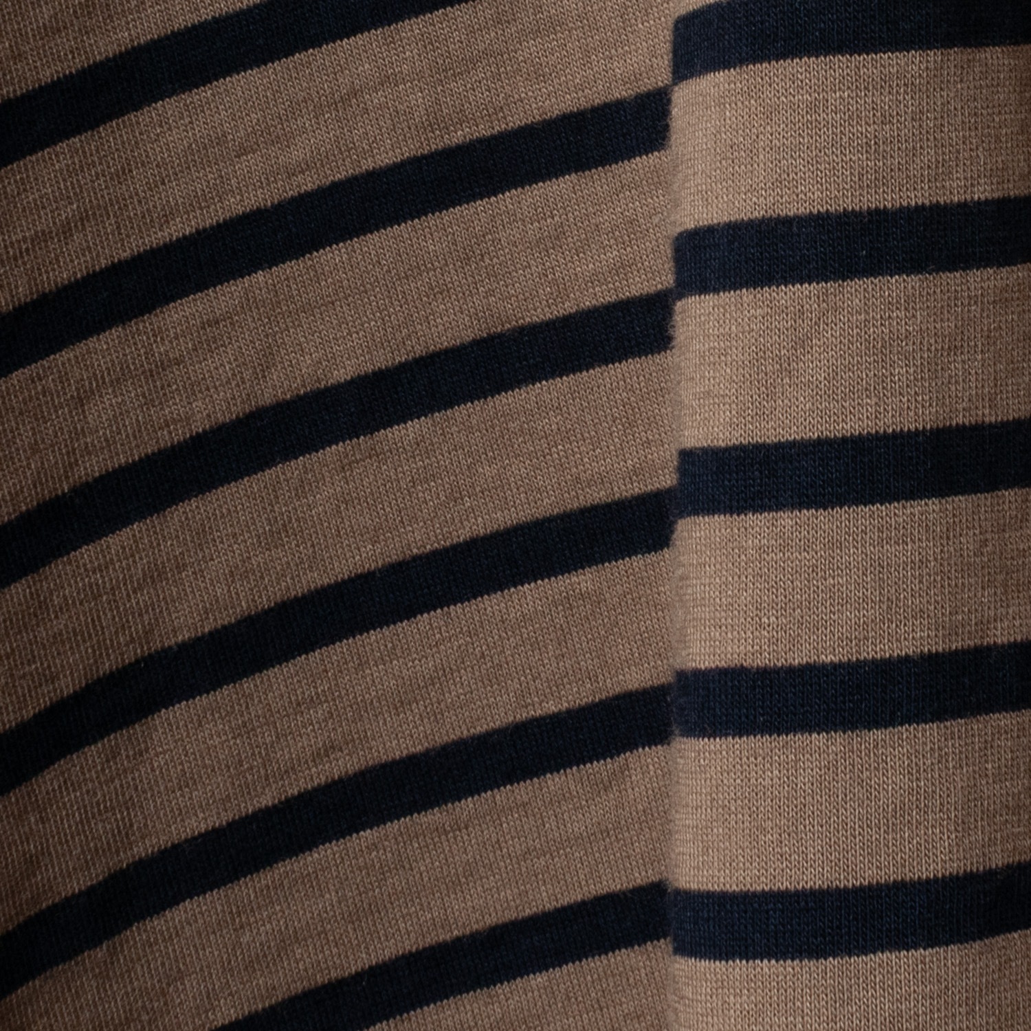 [RaPPELER] Asymmetrical Striped Cut and Sewn_Dark Brown(70)