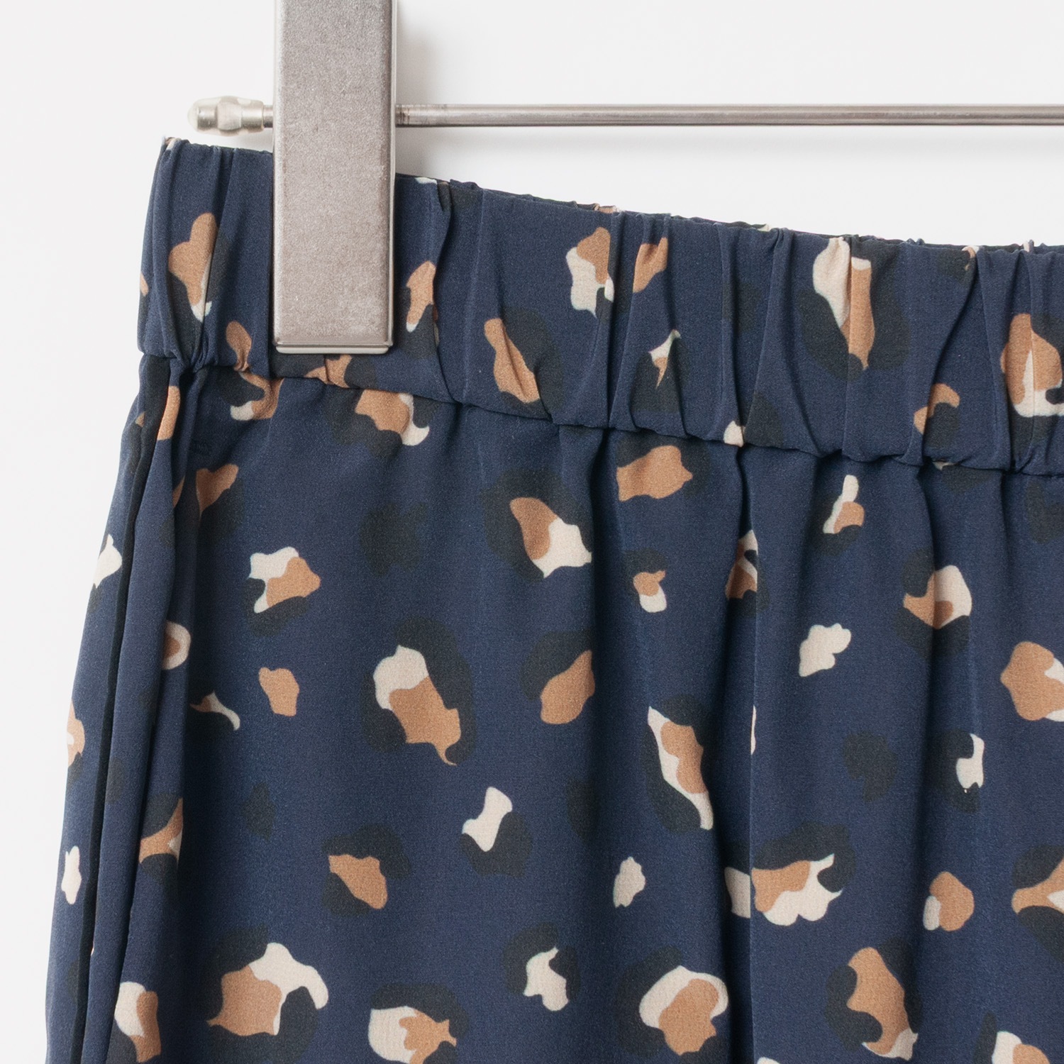 [Harriss] Leopard Pattern Semi-Wide Pants