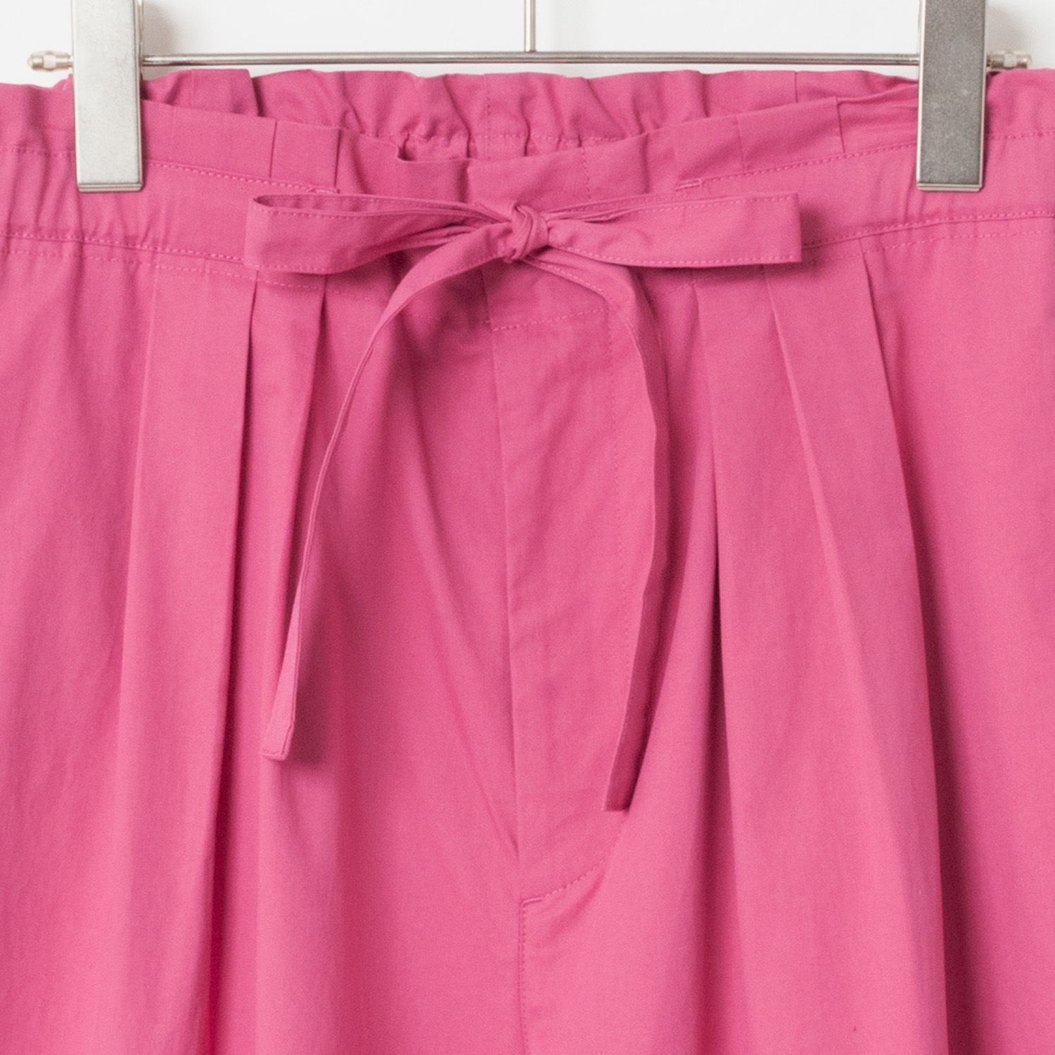 [Harriss] Compact cotton twill semi-wide pants