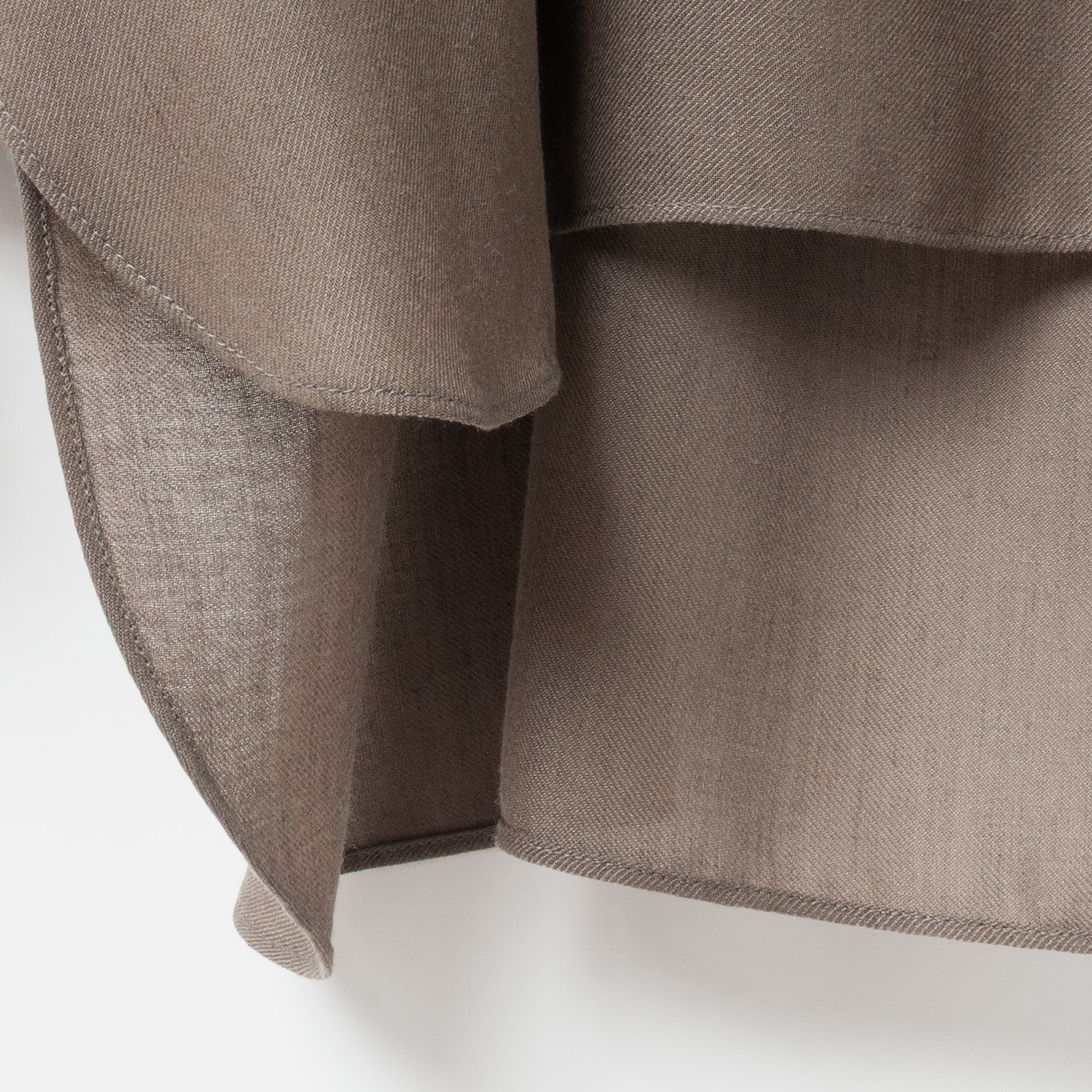 [Harriss] Turtleneck pullover with different material combination