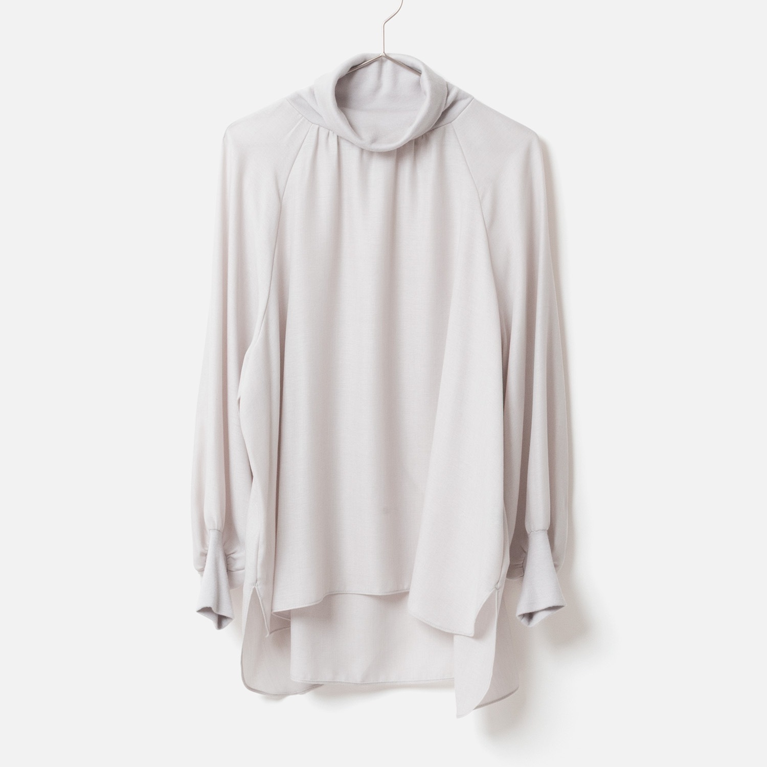 [Harriss] Turtleneck pullover with different material combination