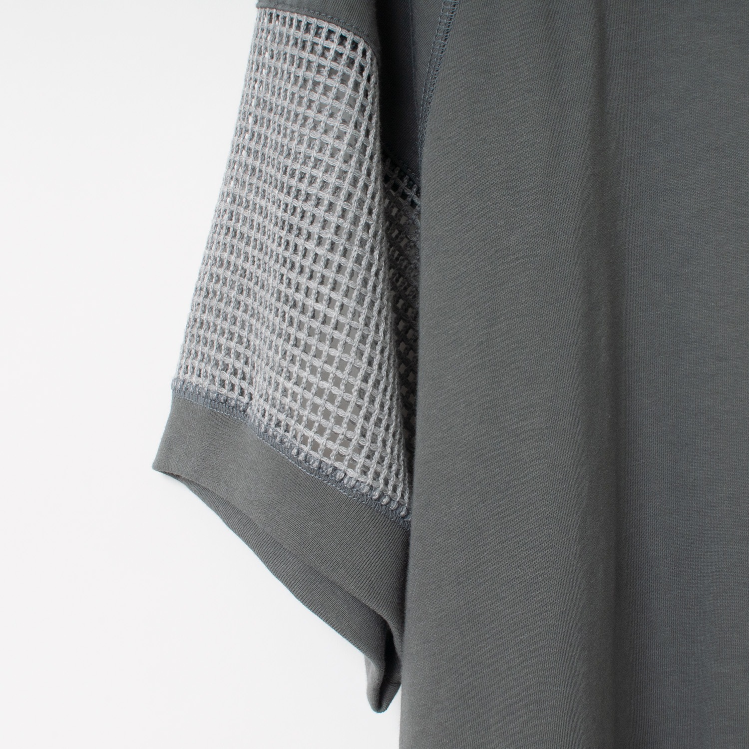 [RaPPELER] Mesh Switching Cut and Sew_Charcoal gray(81)