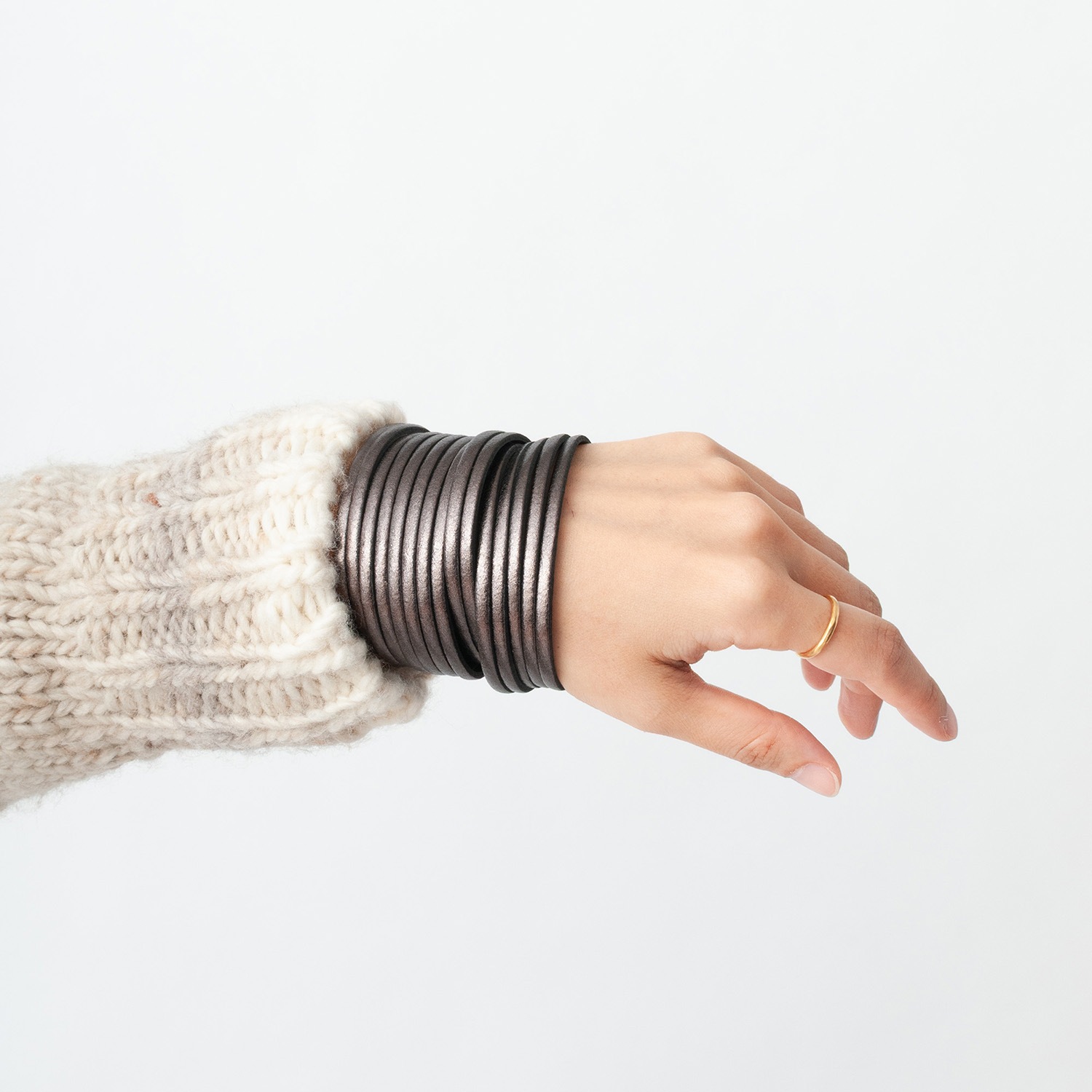 [trippen] Bracelet L ( steel-lam )