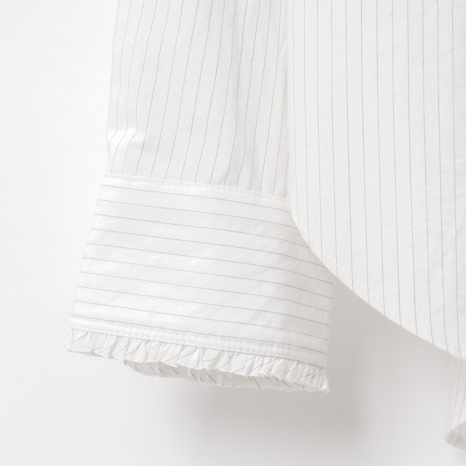 [Harriss] Gathered ruffle shirt