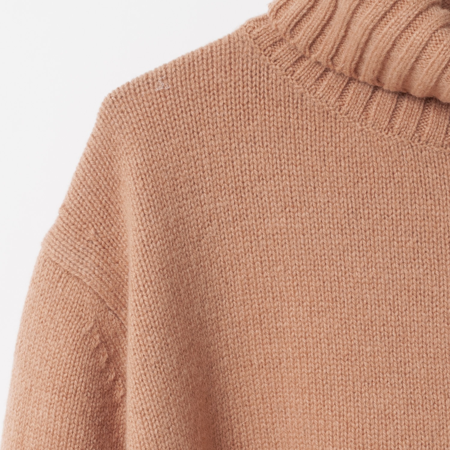 [Harriss] Lambswool turtle sweater