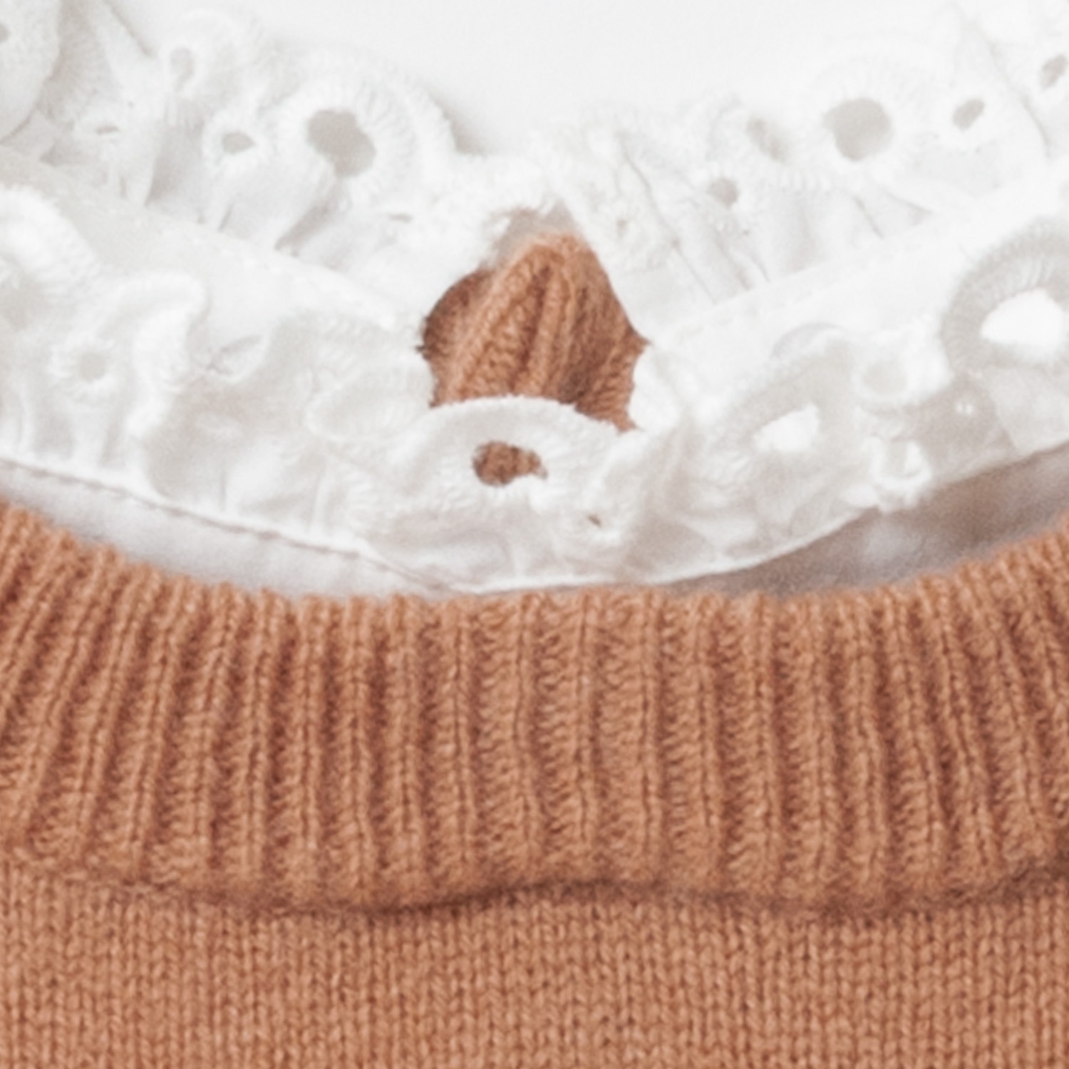 [Harriss] Cotton Ruffle Collared Crew Sweater