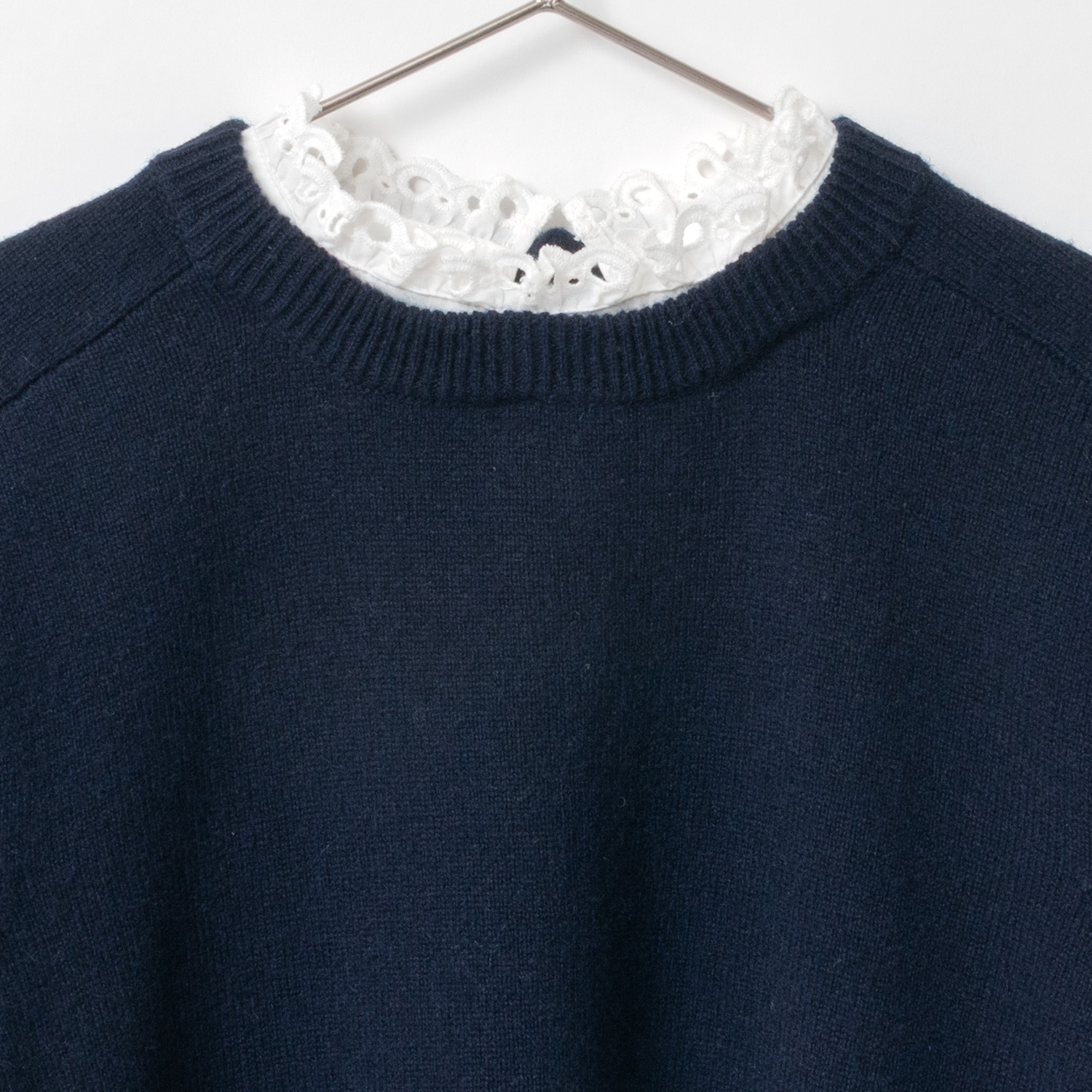 [Harriss] Cotton Ruffle Collared Crew Sweater