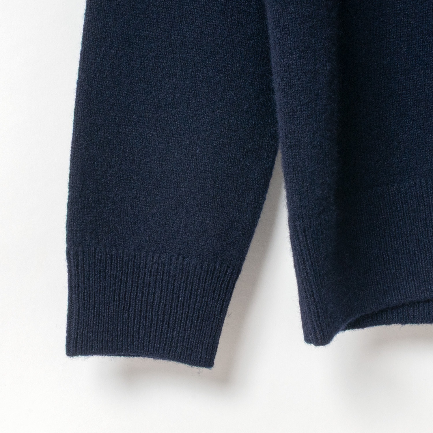 [Harriss] Cotton Ruffle Collared Crew Sweater