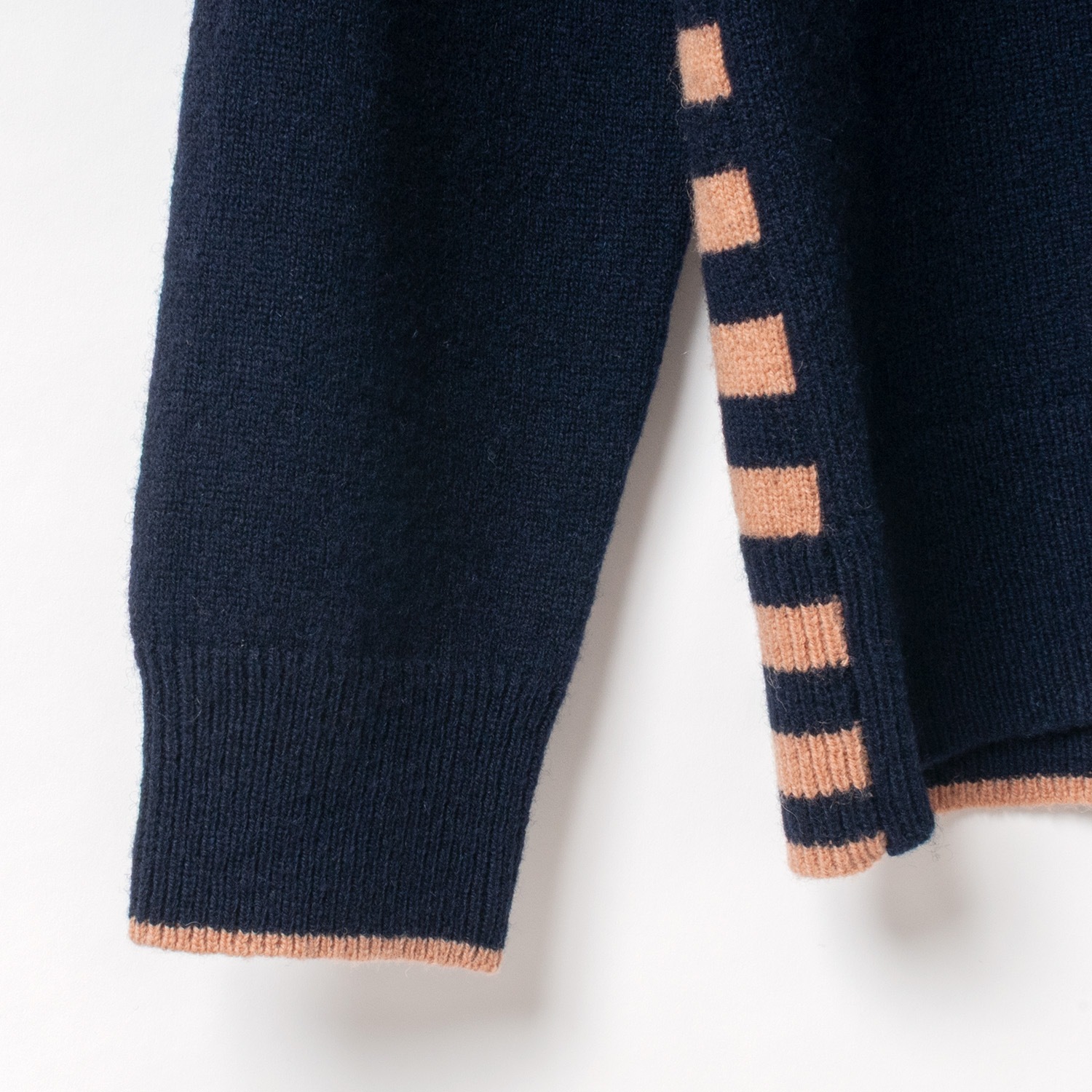 [Harriss] Cotton Ruffle Collared Crew Sweater