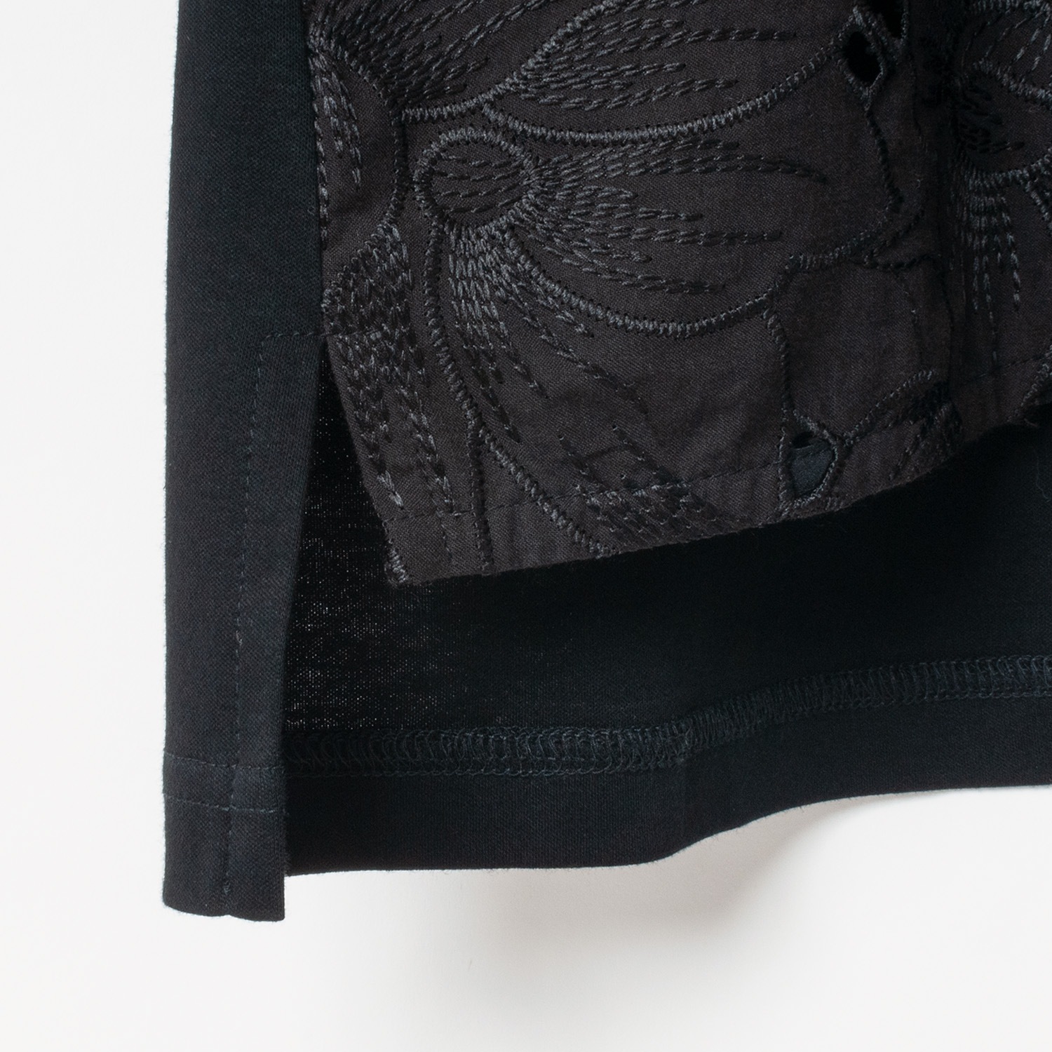 [Harriss] Cutwork Embroidery Lace Pullover