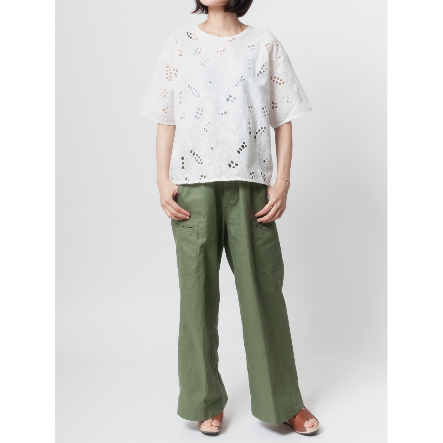 [Harriss] Cutwork Embroidery Lace Pullover