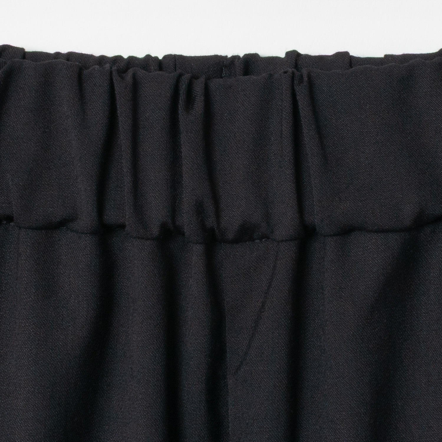 [Harriss] Tapered Line Easy Pants