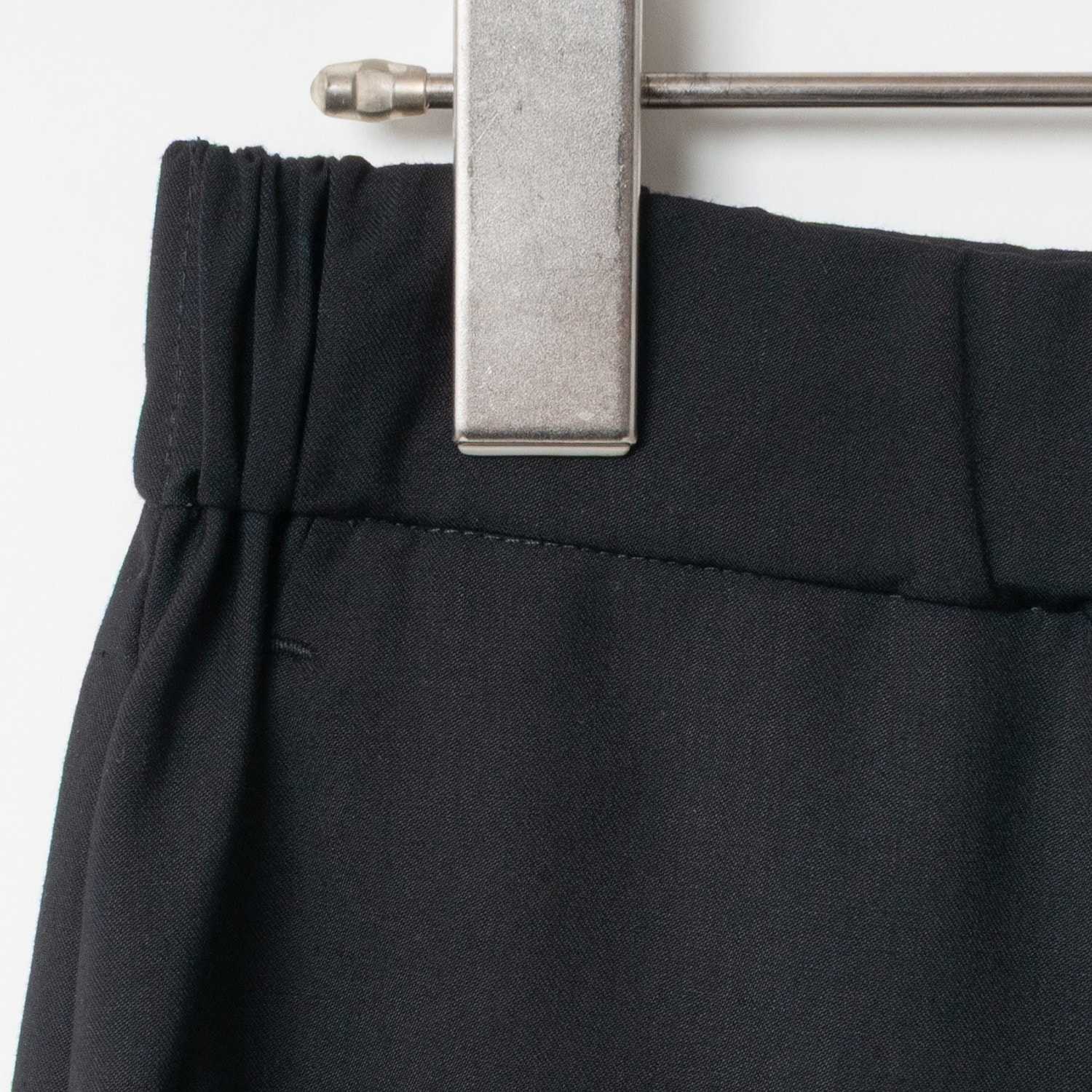 [Harriss] Tapered Line Easy Pants