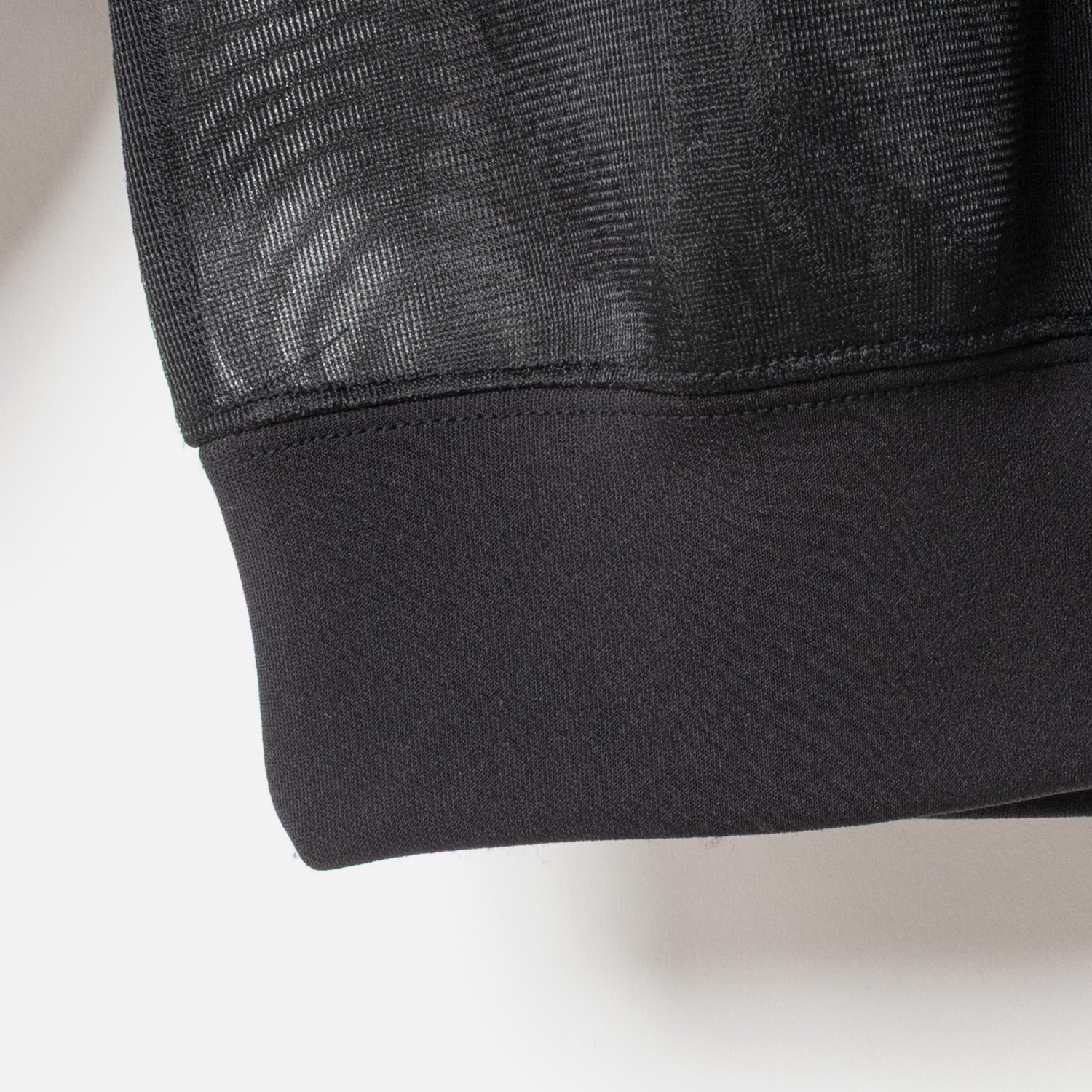 [Harriss] Puff sleeve cropped top