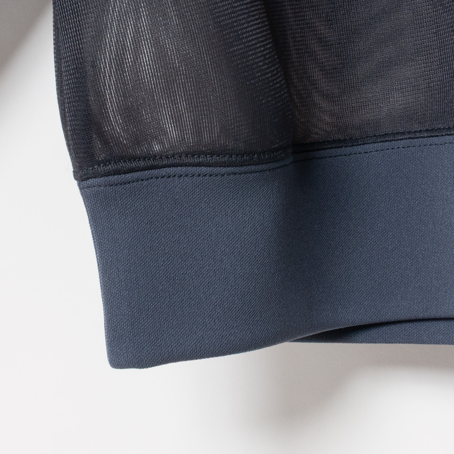 [Harriss] Puff sleeve cropped top