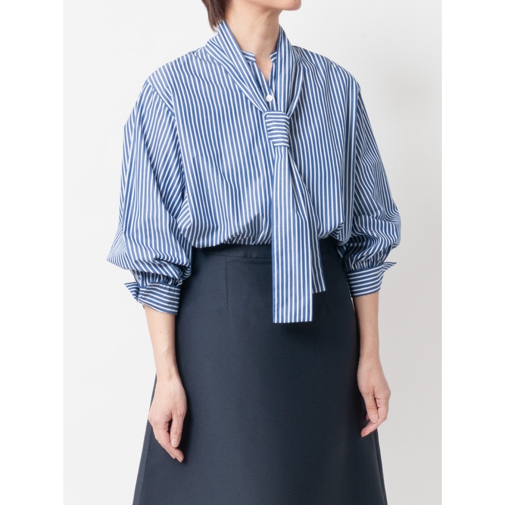 [Harriss] Tunic blouse with tie
