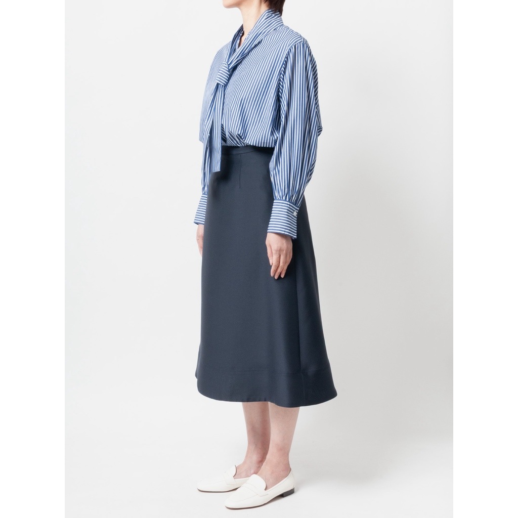 [Harriss] Tunic blouse with tie