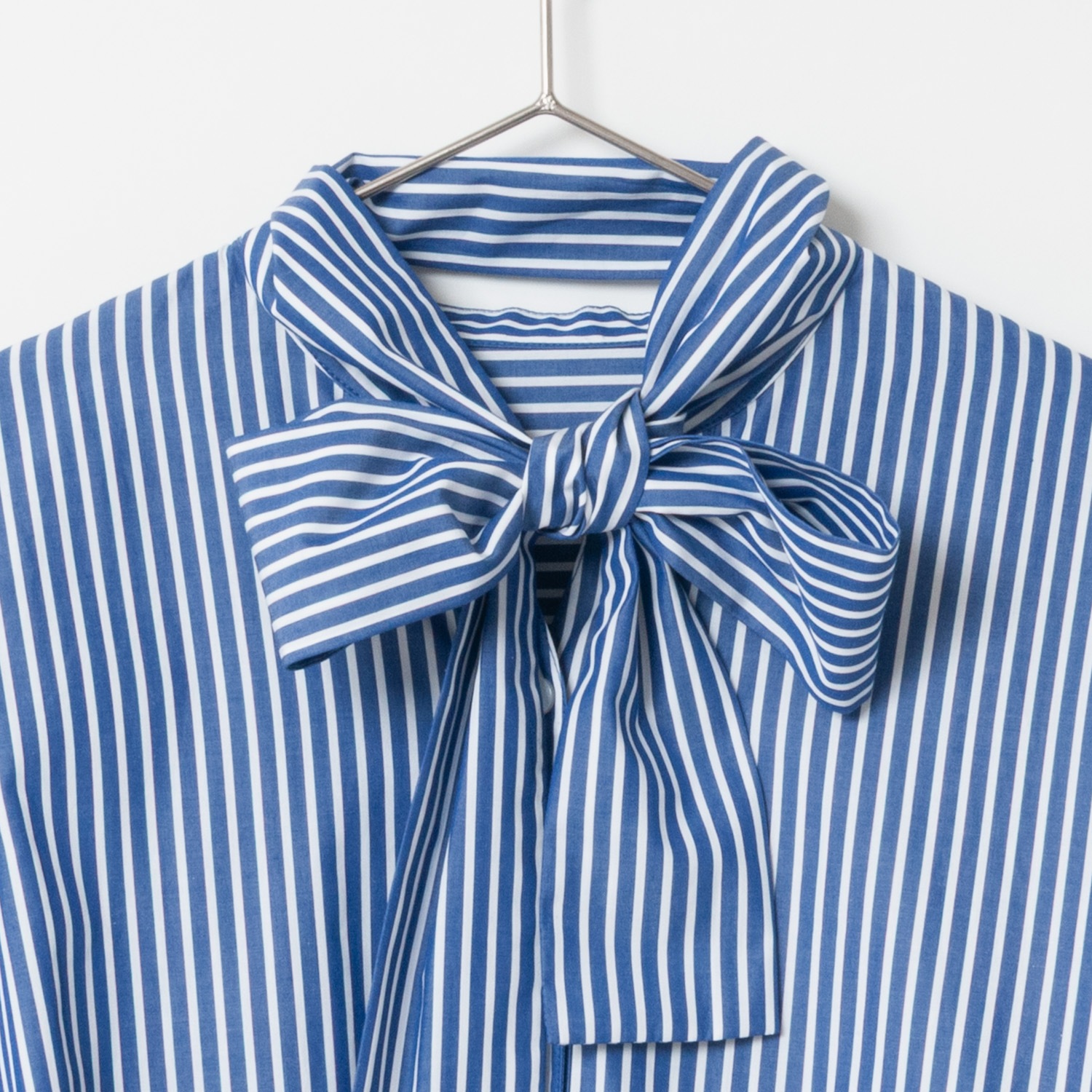 [Harriss] Tunic blouse with tie