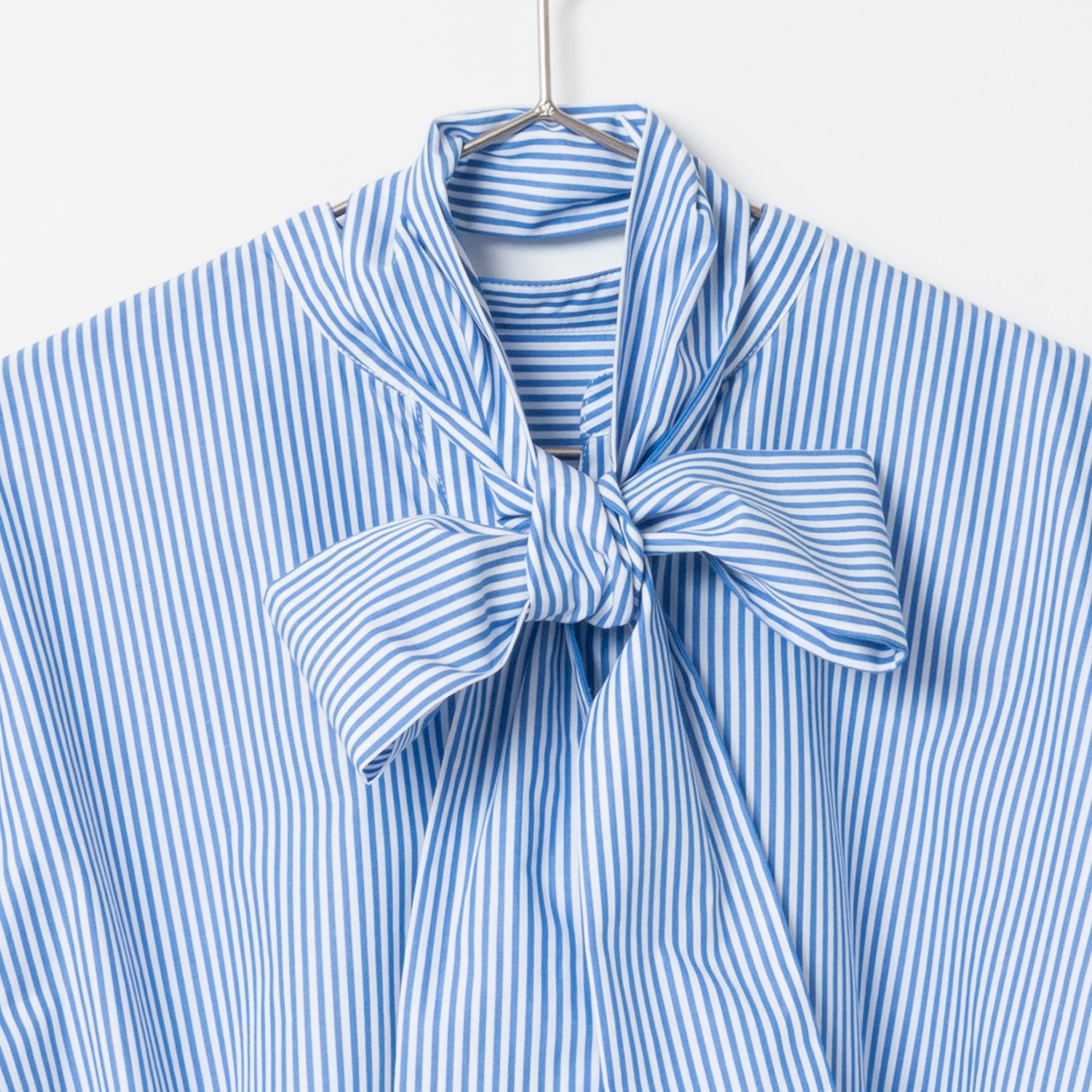 [Harriss] Tunic blouse with tie