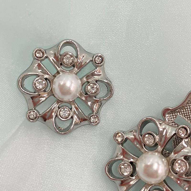 2305パールリリィボタン(全1色)≪1個単位販売≫