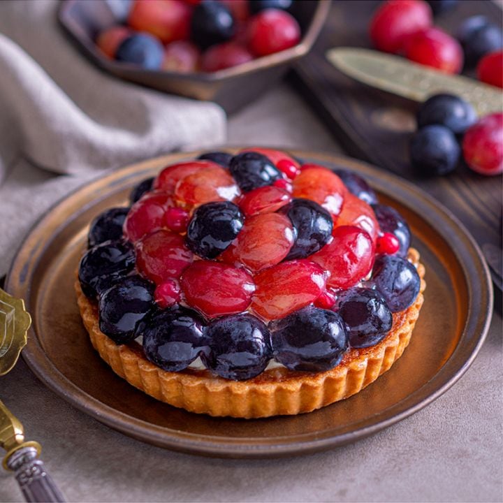 大月農園クイーンルージュとナガノパープルのタルト【季節限定】