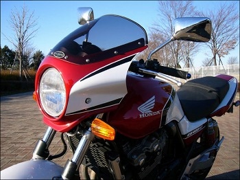 cb400sf nc42用レッドカウル スモーク付き cb400sf nc42用レッドカウル スモーク付き 028001000006.jpg