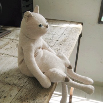 Forest Sy Dukke 猫ぬいぐるみ ベージュ