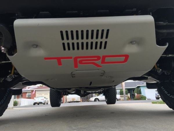 取り寄せ対応！）16- タコマ USトヨタ純正 TRD スキッドプレート 