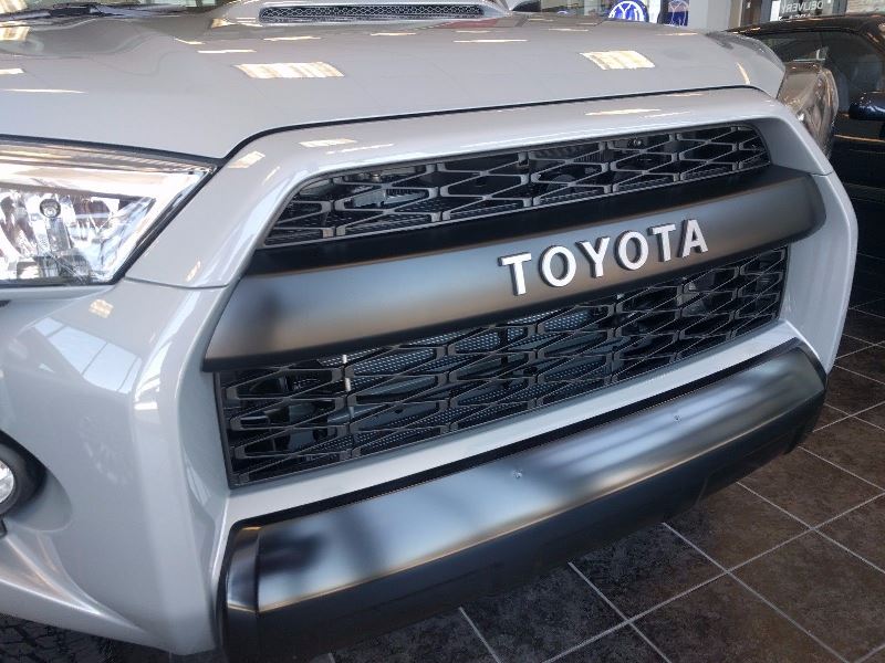 トヨタ　TRDグリル 取り寄せ対応！）2014-2023 4ランナー 純正タイプ TRD グリル