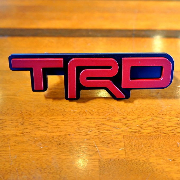 TACO VINYL/タコビニール TRD グリルバッジ スーパーソニックレッド 
