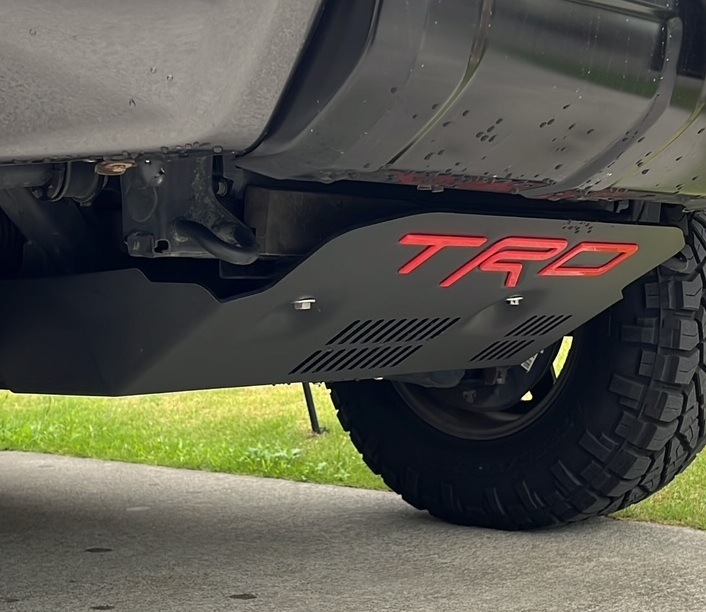 取り寄せ対応！）2014-2022 4ランナー TRD スキッドプレート（ブラック