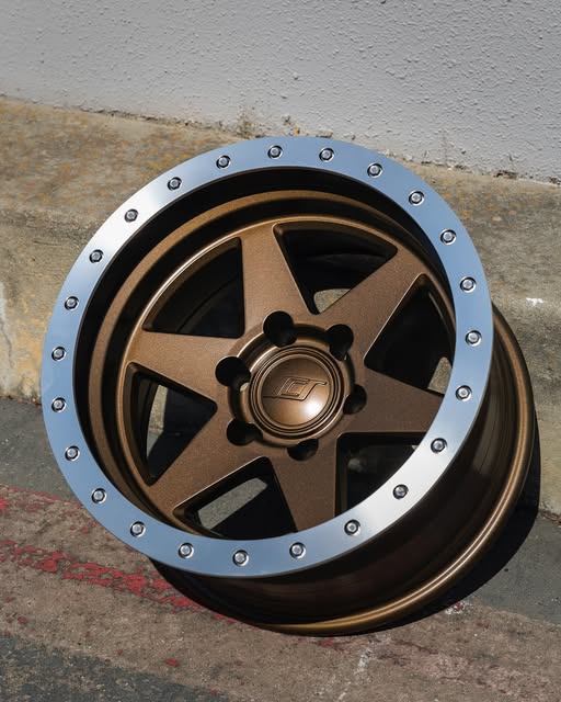 ��������������Ź�������б�����SCS��Stealth Custom Series Wheels/���ƥ륹�������ॷ�꡼���� BR6 Limited Edition  Machined Lip���ޥ���ɥ�å� �ۥ�����