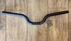 H��H(����������ɥ�����)��Titanium Handlebar Rise M�ڥ��顼��Matt Black�ۡ�HH inovation��