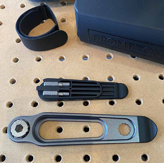 BROMPTON(֥ץȥ)Puncture Pouch & Multi-tool