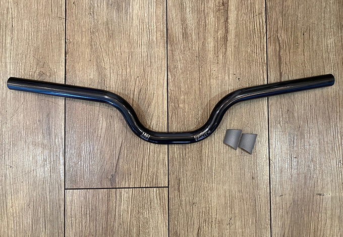 H��H(����������ɥ�����)��Titanium Handlebar Rise M�ڥ��顼��Glossy Black�ۡ�HH inovation��