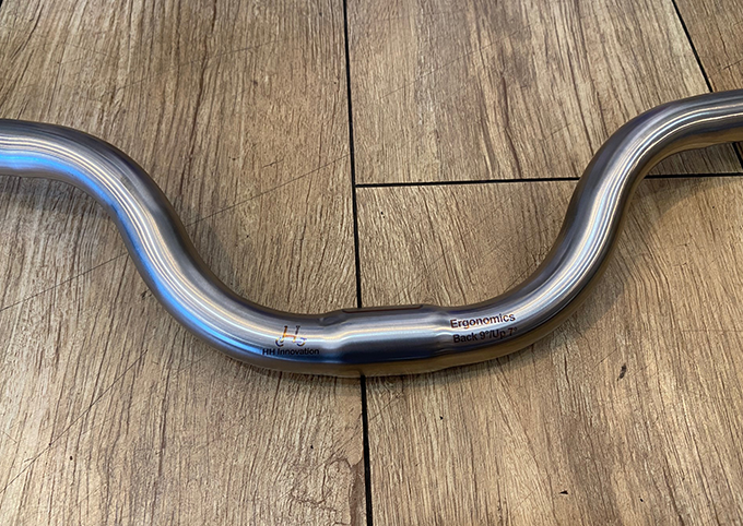 H��H(����������ɥ�����)��Titanium Handlebar Rise M�ڥ��顼��Silver�ۡ�HH inovation��