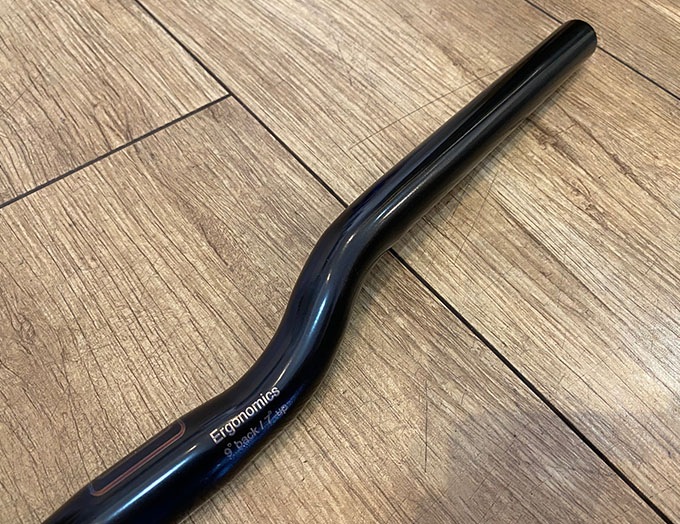 H��H(����������ɥ�����)��Titanium Handlebar Low rise bar �ڥ��顼��Glossy Black�ۡ�HH inovation��