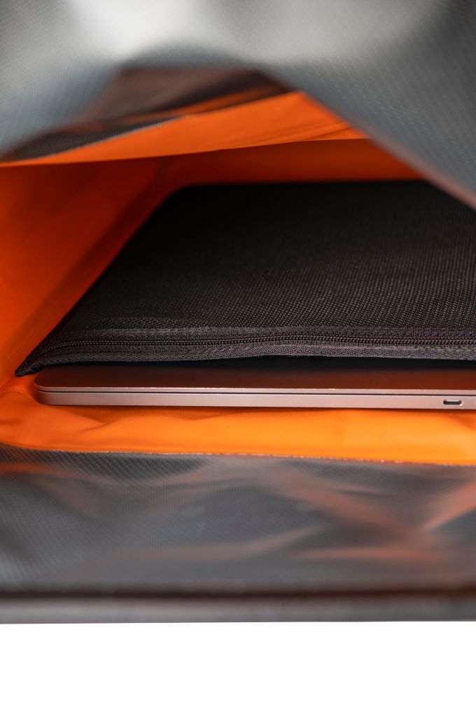 BROMPTON�ʥ֥���ץȥ�ˡ�Borough Waterproof Backpack M�ڥե���ȥ饲�å���