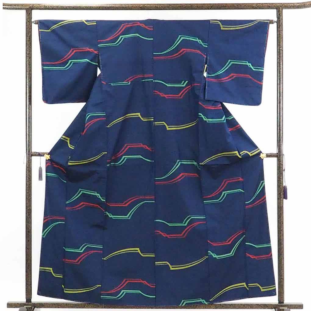 【在庫処分】リサイクル着物 紬正絹紺地横段柄袷紬着物未使用品レディース【裄Mサイズ】【ランクS】