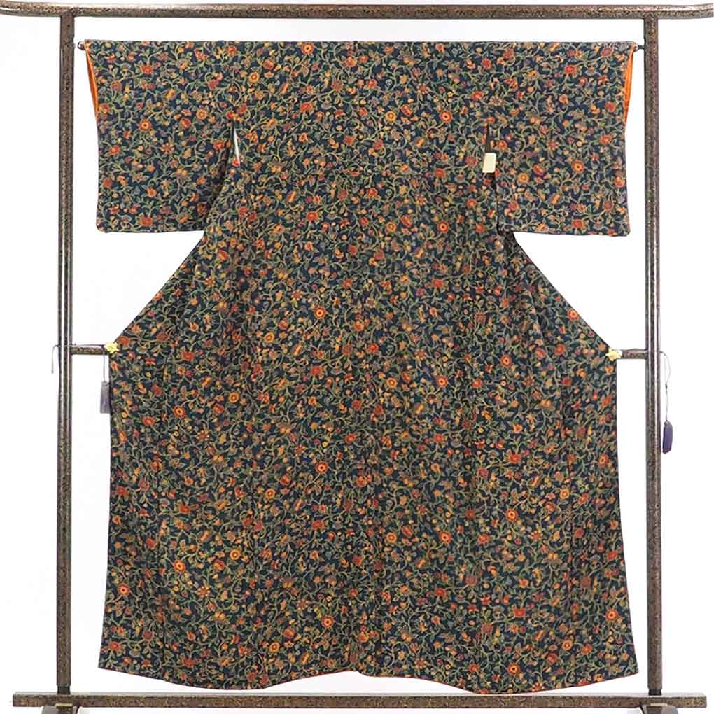 【在庫処分】リサイクル着物 小紋正絹紺地蔦花柄袷小紋着物レディース【裄Mサイズ】身丈157cm 裄65cm 前幅24cm 後幅30cm 袖丈47cm【ランクB】