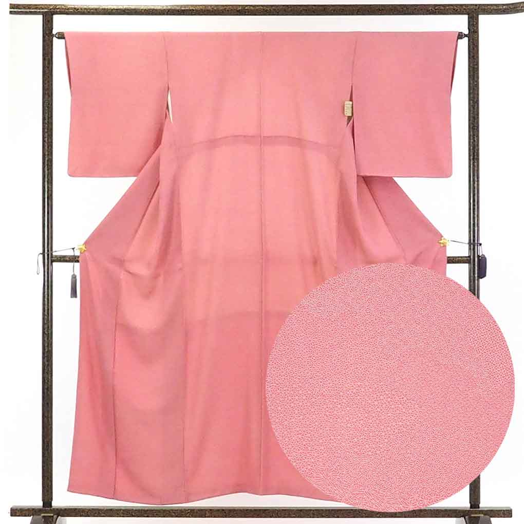 【在庫処分】リサイクル着物 小紋正絹ピンク地袷江戸小紋着物レディース【裄Mサイズ】身丈156cm 裄64.5cm 前幅24.5cm 後幅29cm 袖丈49cm【ランクB】