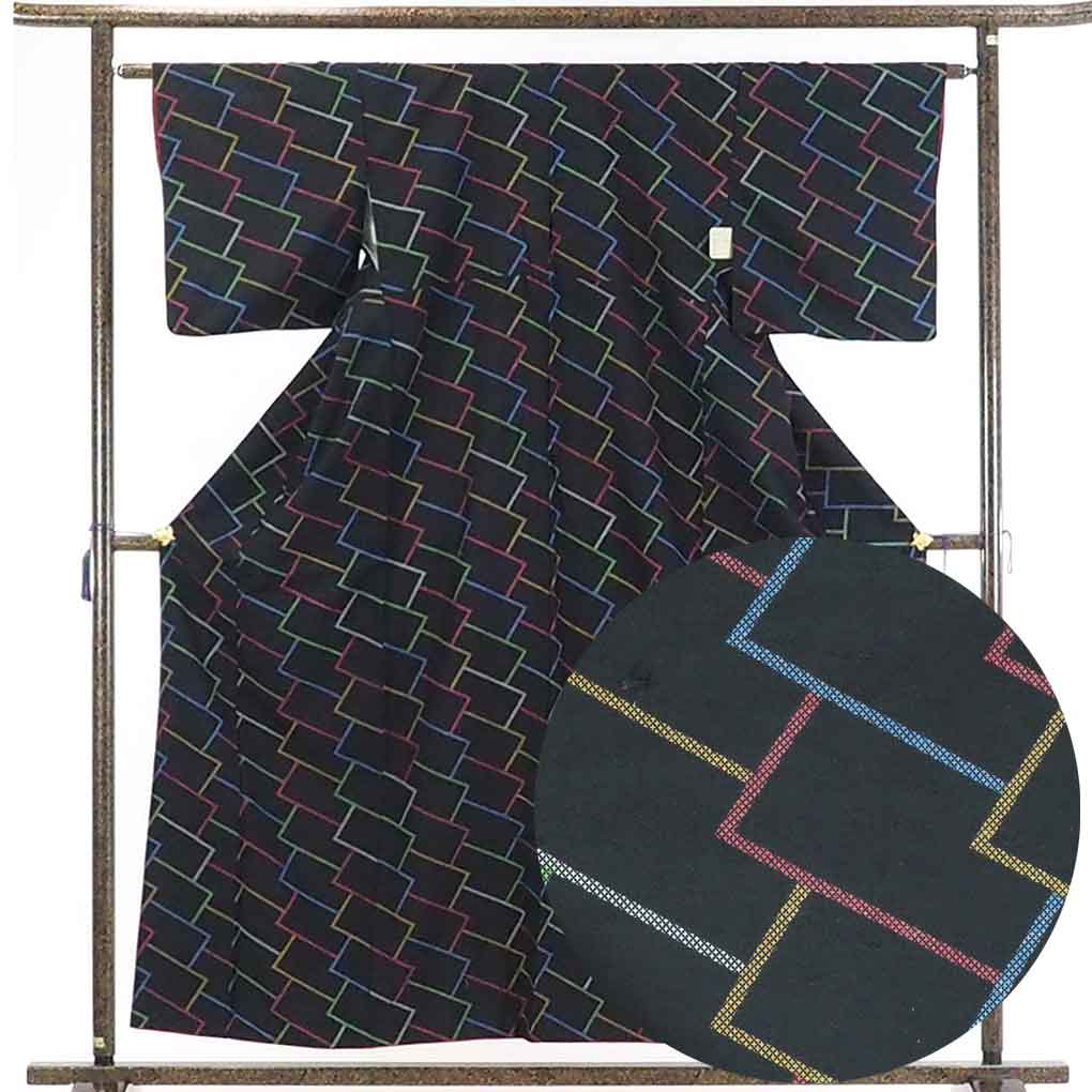 【在庫処分】リサイクル着物 紬正絹黒地後染袷紬着物レディース【裄Mサイズ】身丈158cm 裄64cm 前幅24cm 後幅29cm 袖丈45cm【ランクB】