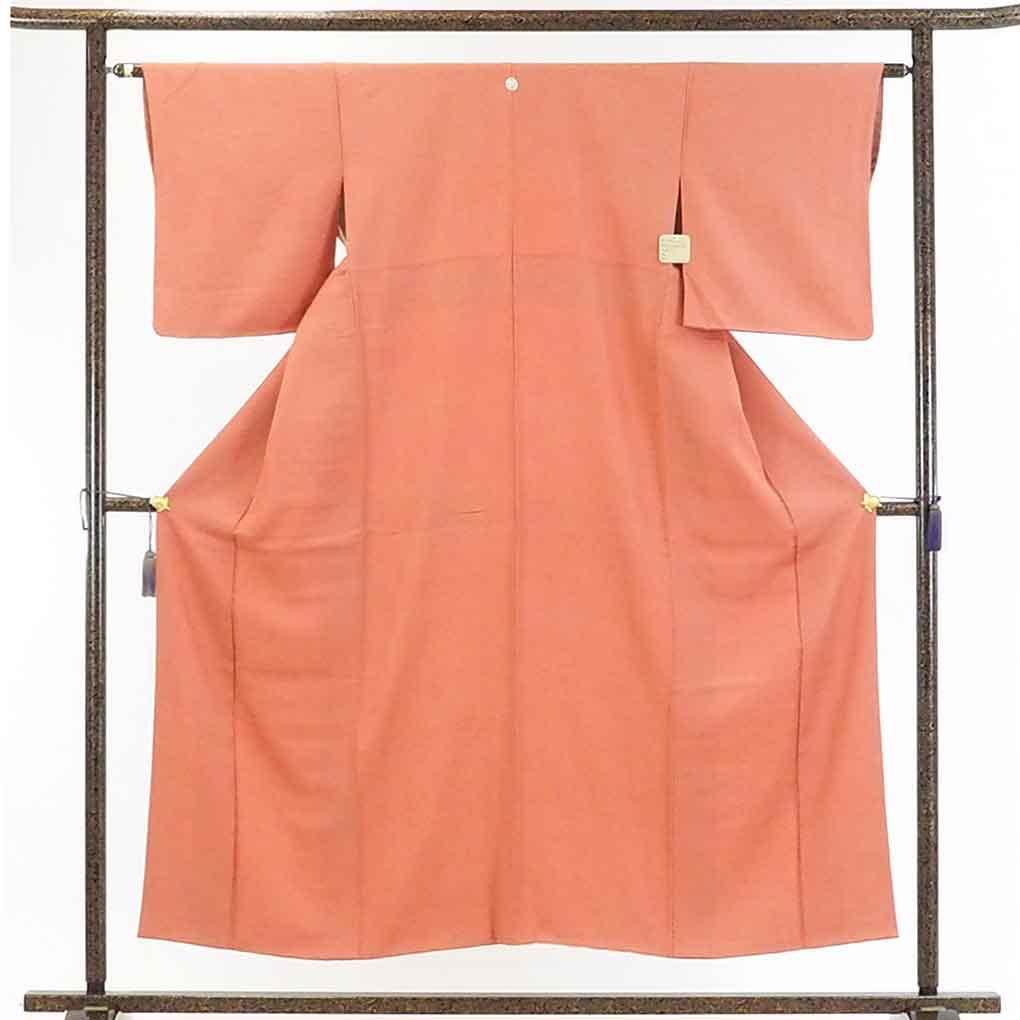 【在庫処分】リサイクル着物 色無地正絹茶ローズ地違い鷹の羽紋入袷色無地レディース【裄Sサイズ】身丈154cm 裄62cm 前幅22.5cm 後幅28cm 袖丈47cm【ランクA】