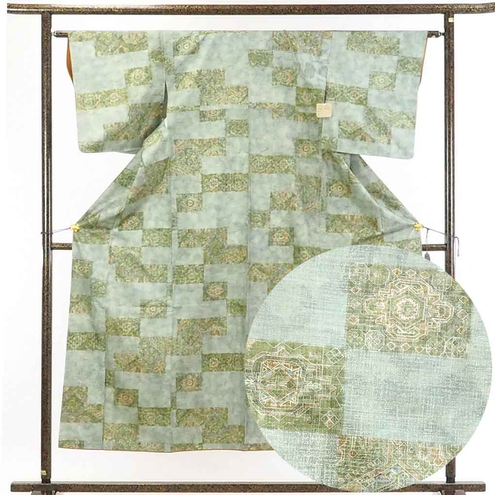 【在庫処分】リサイクル着物 小紋正絹薄グリーングレー地紬生地使用袷小紋着物レディース【裄Sサイズ】身丈151cm 裄62cm 前幅24cm 後幅28cm 袖丈47cm【ランクA】