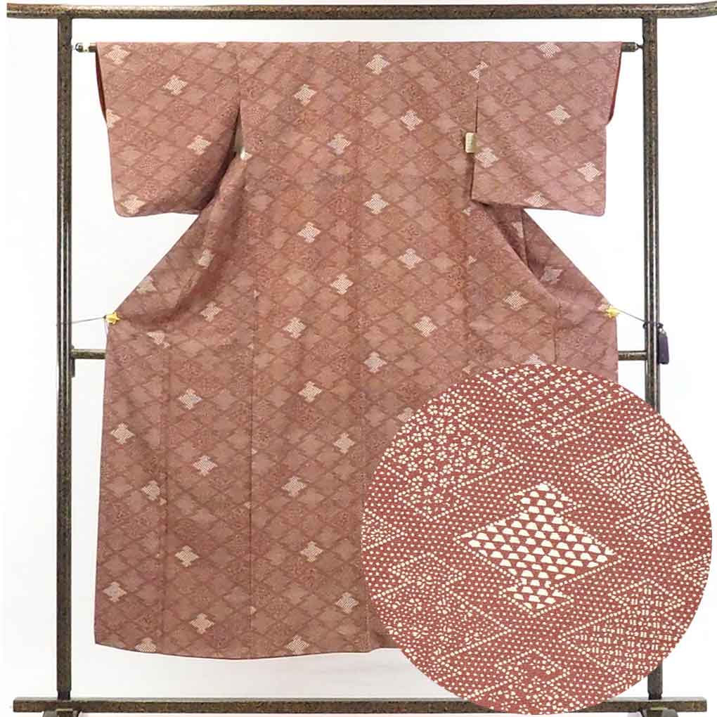 【在庫処分】リサイクル着物 小紋正絹茶色地松皮菱柄袷小紋着物レディース【裄Sサイズ】身丈153cm 裄62cm 前幅23cm 後幅28cm 袖丈45cm【ランクA】